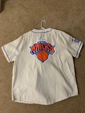 New York Knicks Vintage Baseball Jersey Style (NWOT)